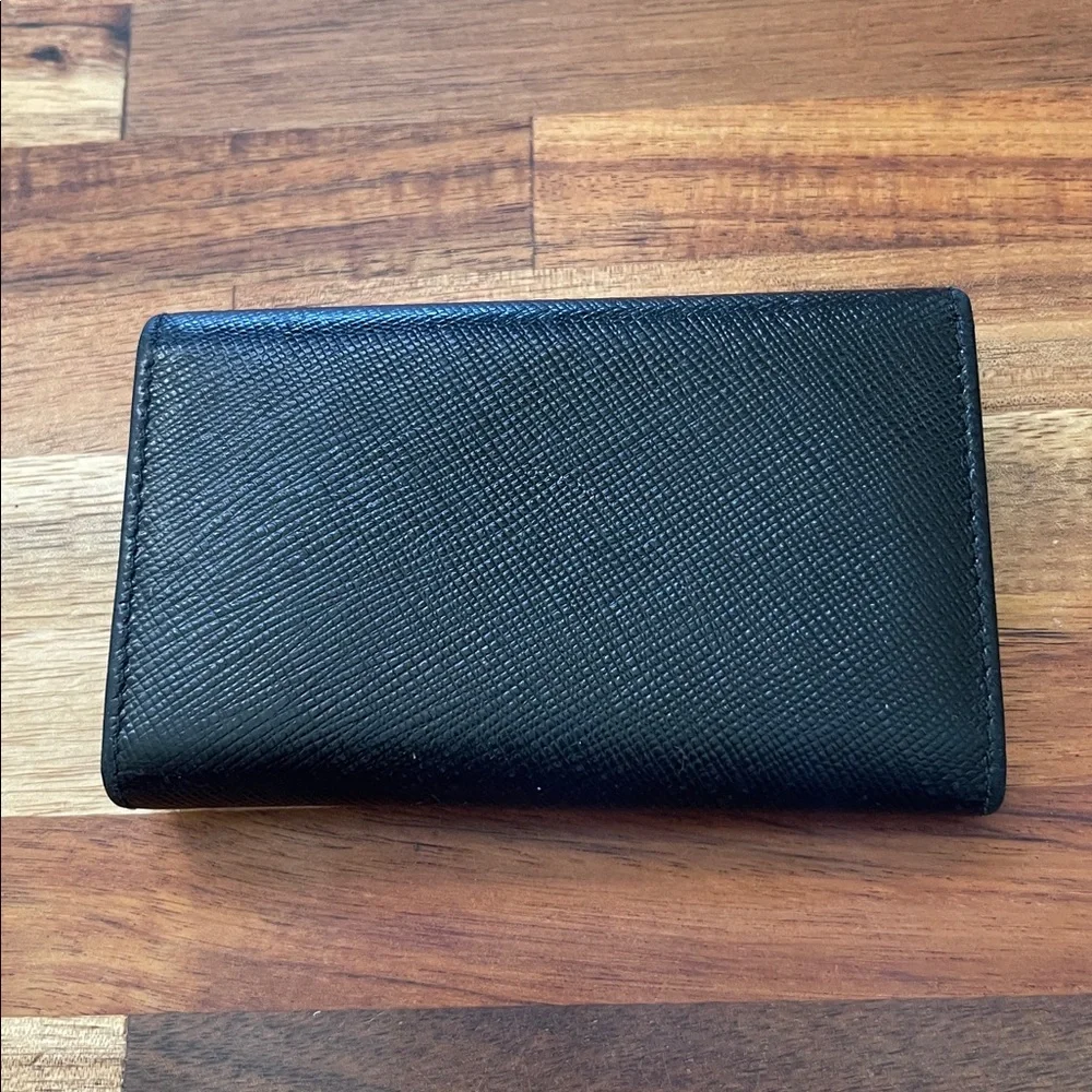 Prada Authentic Vintage Black Leather Saffiano 6 Key Holder Case. 23 - Picture 2 of 8